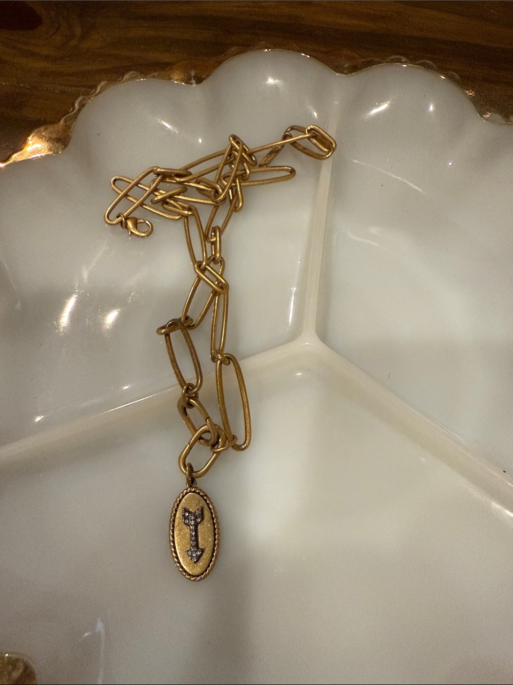 Stella & Dot Gold Link Necklace with Arrow Charm